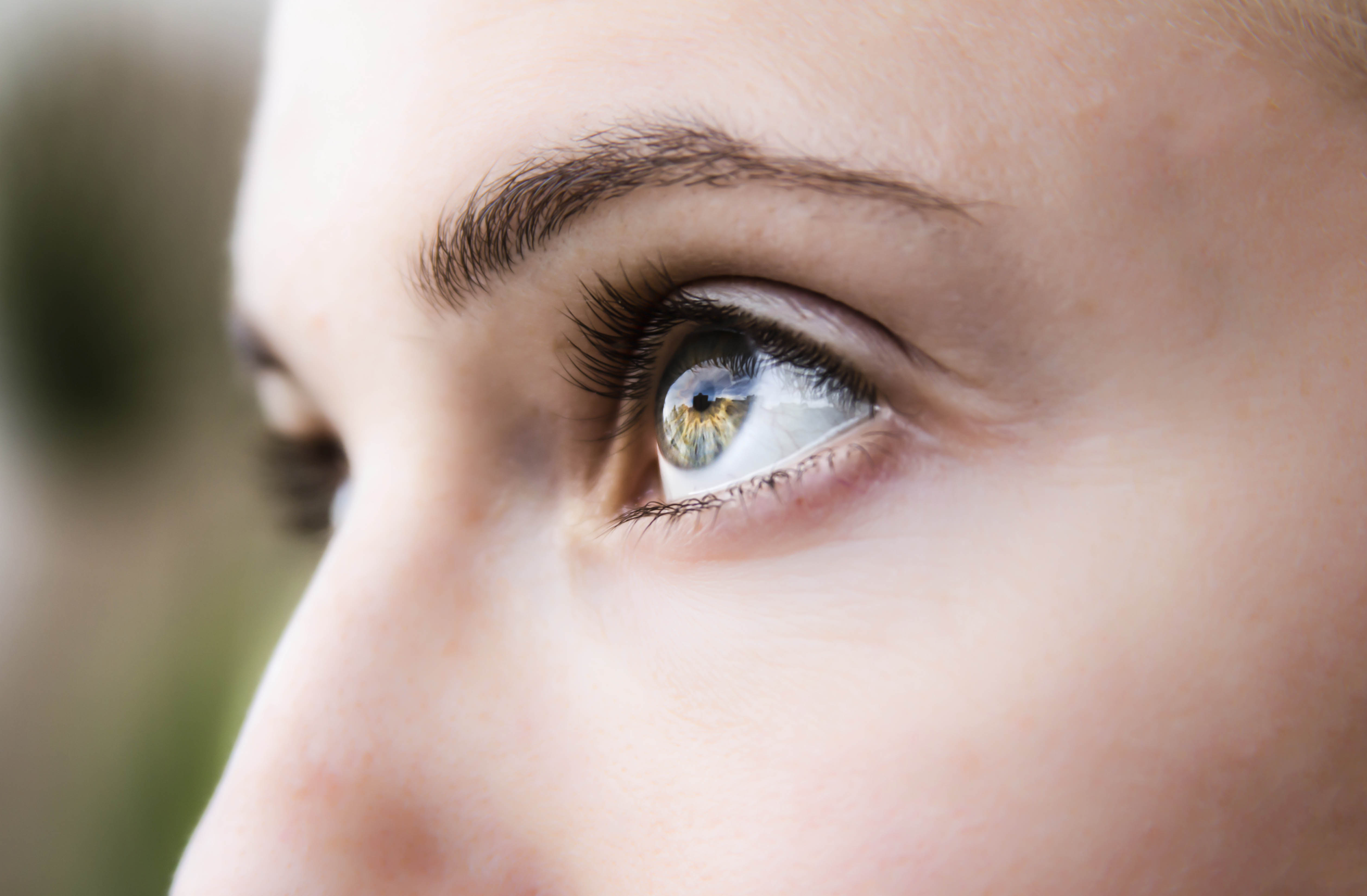 What Causes Dark Floaters In Your Eyes